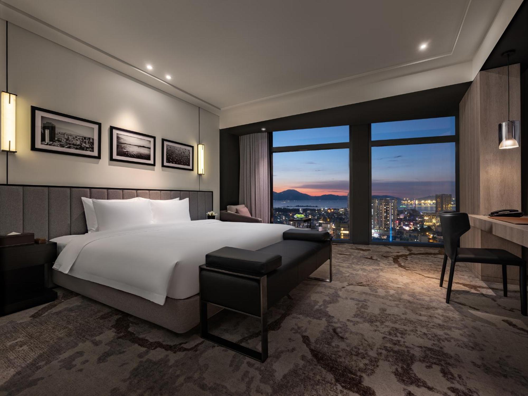 Crowne Plaza Danang City Centre By Ihg Da Nang Exterior foto