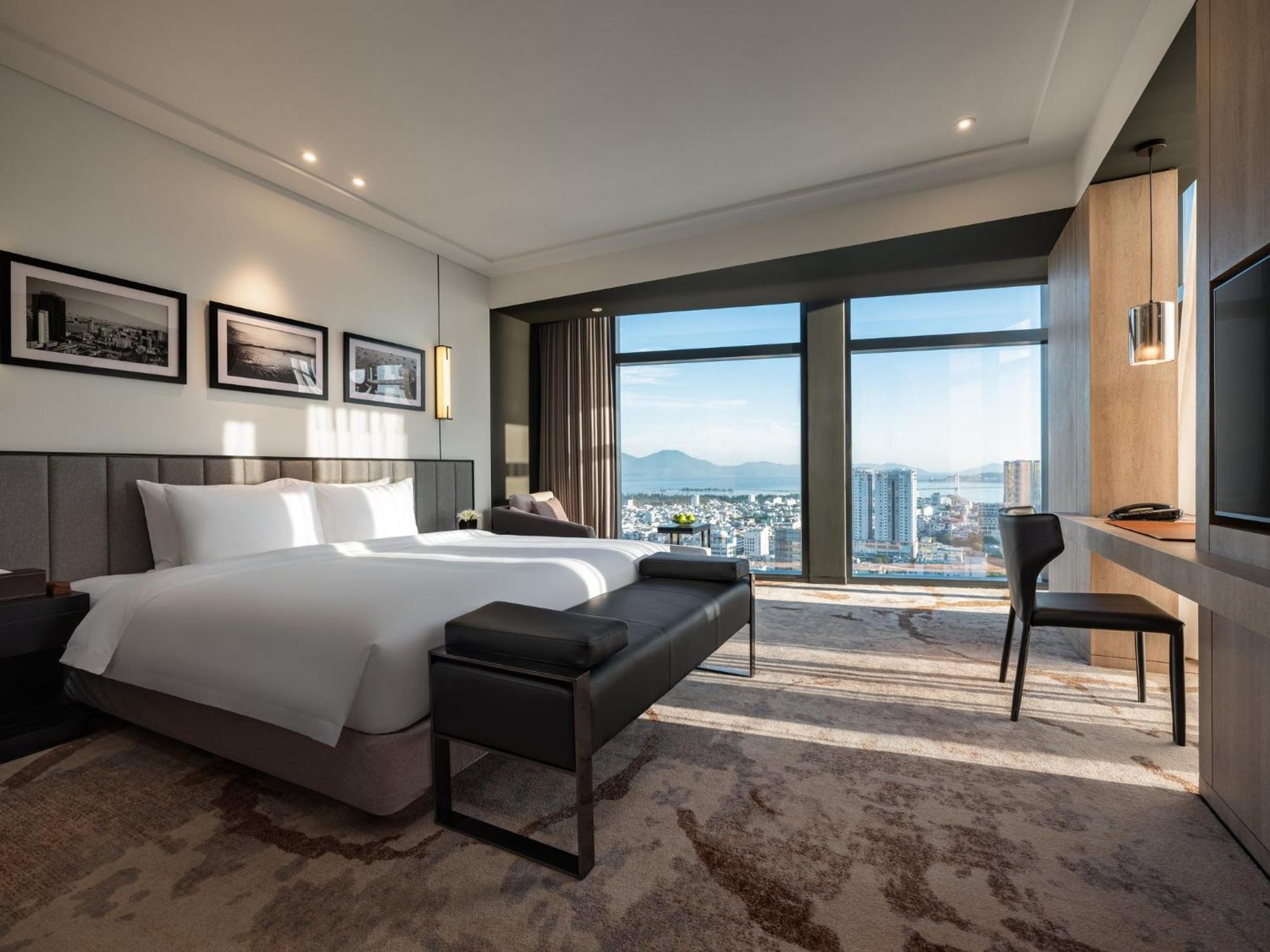 Crowne Plaza Danang City Centre By Ihg Da Nang Exterior foto
